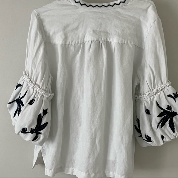 Chico’s lantern sleeve white with navy embroidery, Chico’s size 3 - Picture 5 of 5